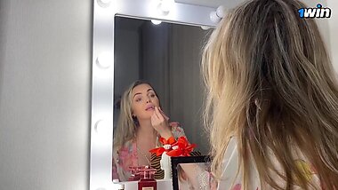 Моя мачеха захотела посадить свою жопу на мой член